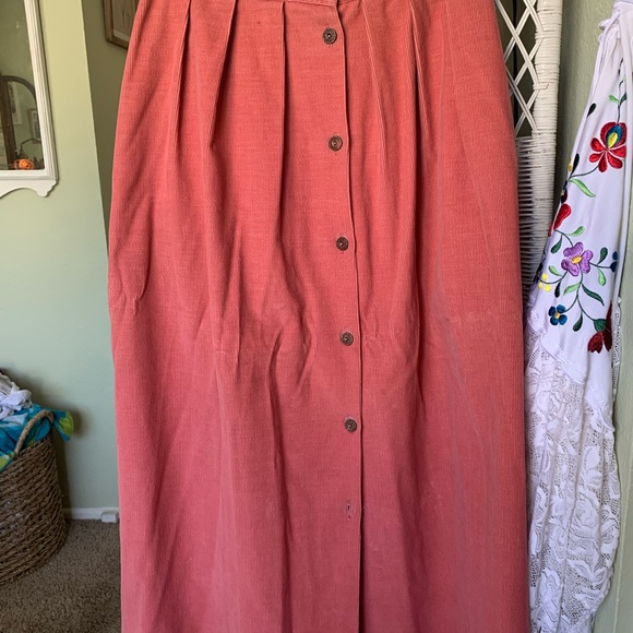 Vintage 1970s corduroy orange pink button-down skirt - Picture 2 of 3